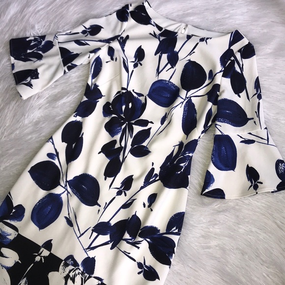 Vince Camuto Floral Dress Size 4 - Picture 2 of 6